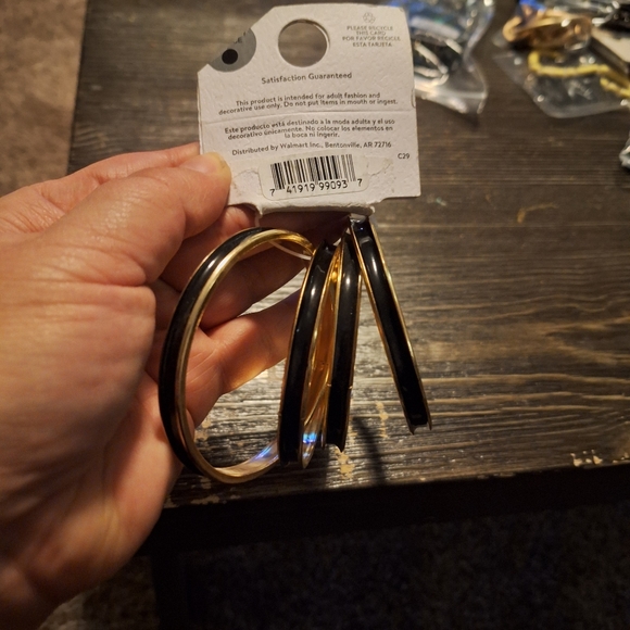 Time and true gold tone black set of four Bangles 8" - Picture 3 of 4